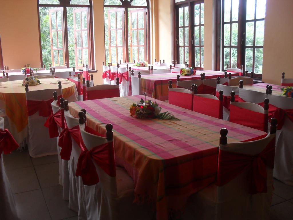 Royal Mount Hotel Kandy Luaran gambar