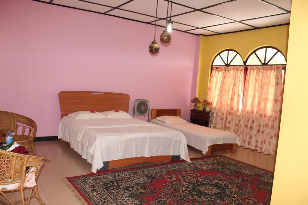 Royal Mount Hotel Kandy Bilik gambar
