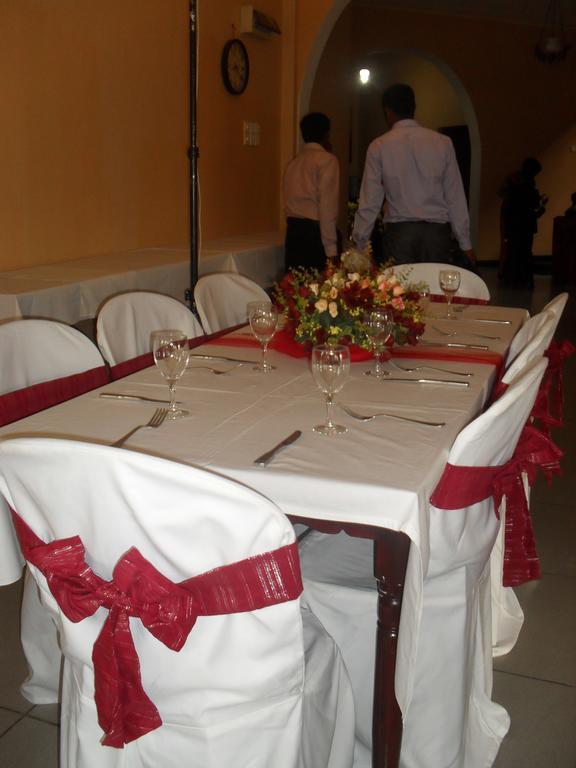 Royal Mount Hotel Kandy Luaran gambar